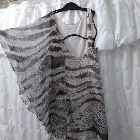 BCBG Sz 02 metallic Silk embellished dress - Picture 3 of 8